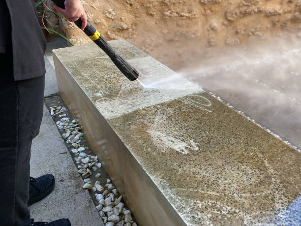 Fence Pressure Washing in Bee Ridge, FL